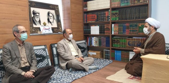 نماز جمعه محور وحدت و روشنگری