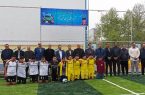 زمین چمن مصنوعی به یاد شهدای دانش آموز میناب در بندرانزلی به بهره برداری رسید