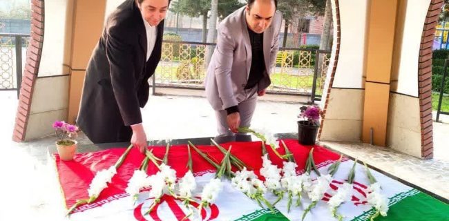 گلزار شهدای کلاچای به مناسبت دهه فجر گلباران شد