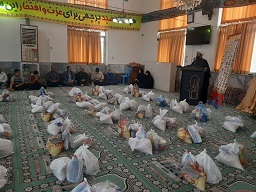 اهداء بسته های معیشتی در راستای یادواره 142 شهید بخش کومله